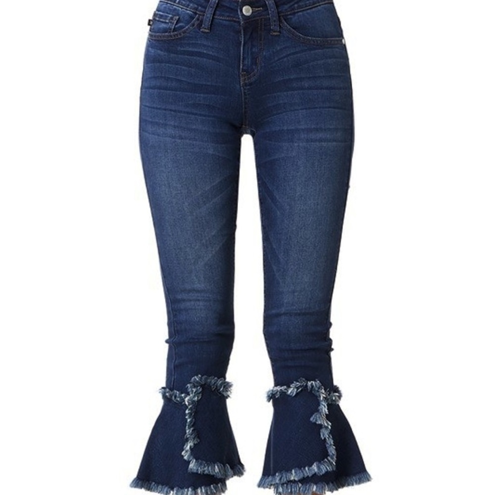 Judy blue frayed tulip hem crop flare jeans